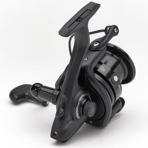 Obrázek 2 k Naviják DAIWA Black Widow 25A