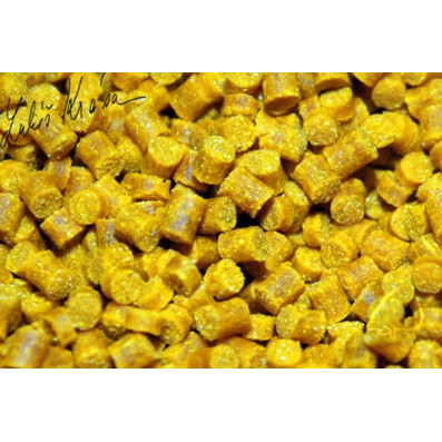 Kukuřičné LK Baits Corn Pellets průměr 8mm, balení 1kg